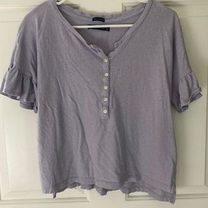 Abercrombie and fitch lavender flowy short sleeve shirt sm